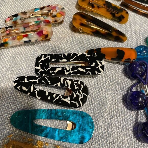 Colorful Beautiful Women’s Hair Barrettes - Picture 13 of 14